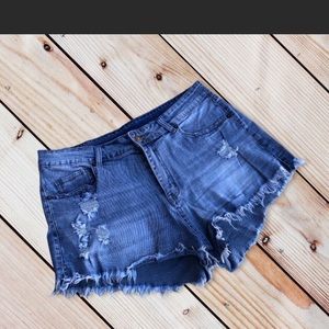 Cute jean shorts